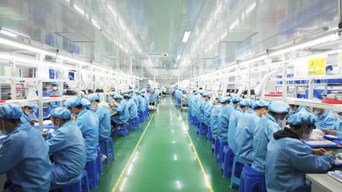 电子雾化器工厂里的秘密 探访尊一品生产基地